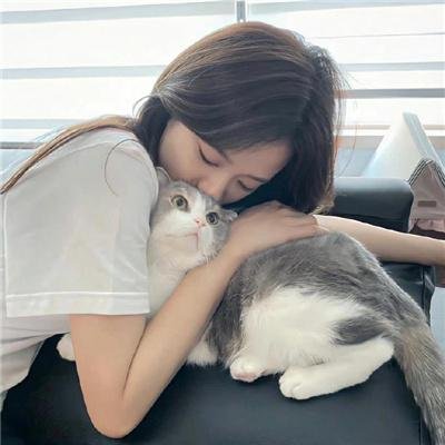 大姐头与小屁孩